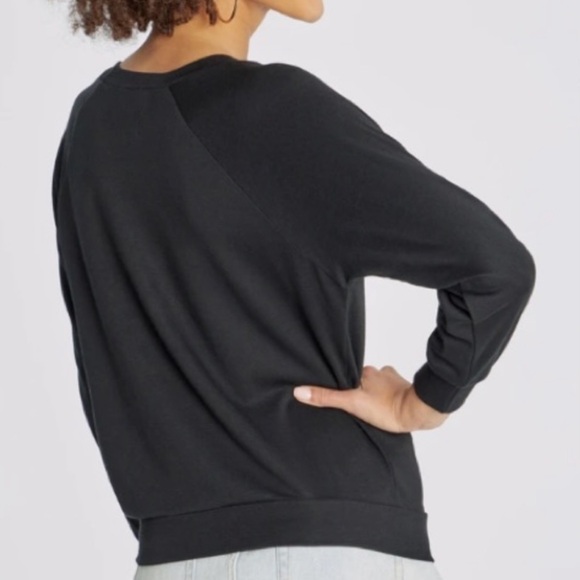RARE Wildfox Staying In Fiona Crew Neck Sweatshirt Black Size M - Picture 2 of 9